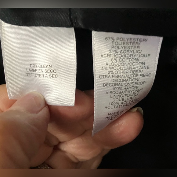 JonesNewYork cropjacket. 14. Round collar. Black-silver blend. HiddenSnap front. - Picture 4 of 6